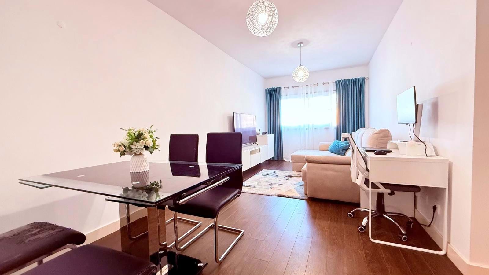 Apartamento T2 com Parqueamento em Santo António da Charneca